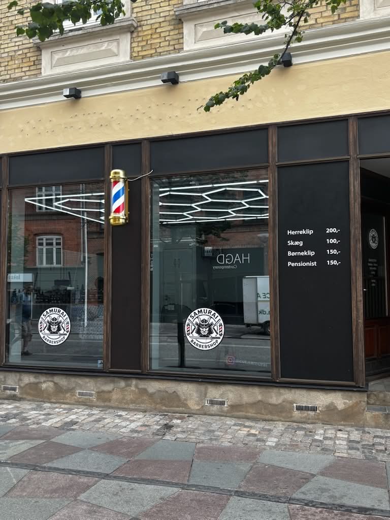 Facaden på Samurai Barbershop
